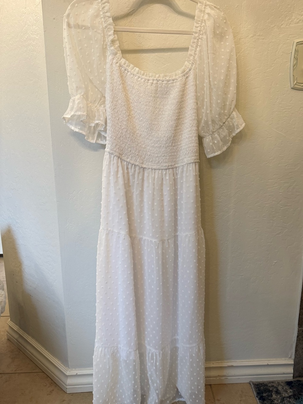 Women’s White Swiss Dot Maxi Dress with Puff Sleeves